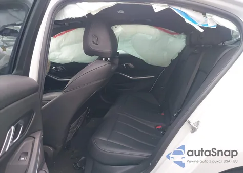 2023 BMW 3 Series 330E z USA, uszkodzony, nr VIN 3MW39FF00P8D05718